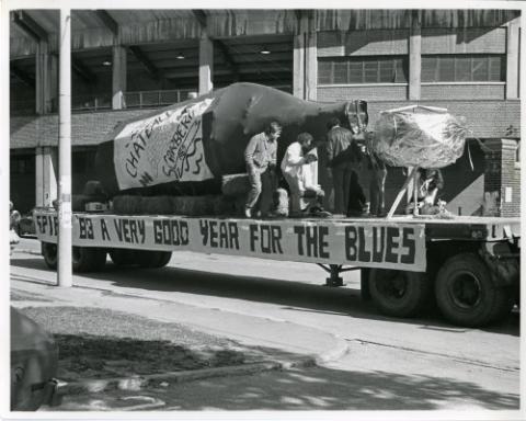 Student parade float