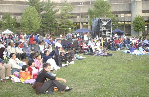 Summerfest, Audience Seated on Lawn
