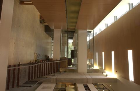 Construction, Atrium, Management Building (MW)