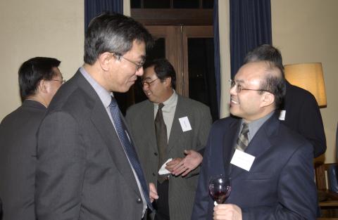 Kwong-loi Shun Speaks with Guest, Reception for Kwong-loi Shun, Miller Lash House