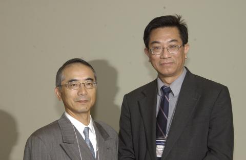 Hisao Yamaguchi and Kwong-loi Shun, Presentation of Sakura Trees by the Consulate General of Japan (The Sakura Project)