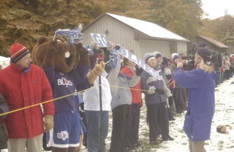 Women's Rugby, Spectators (including Varsity Blues Mascot), Lower Campus, Valley