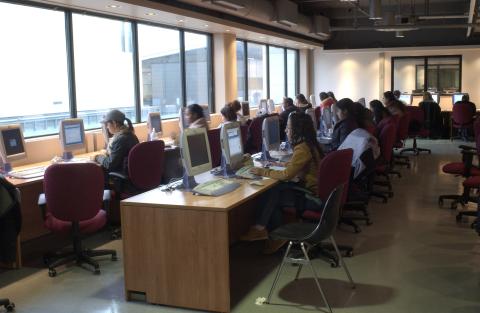 Students at Computers in Computer Lab, B-Wing 4th Floor