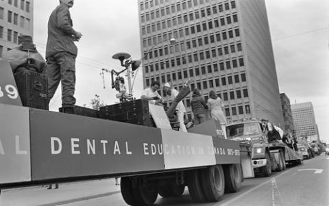 Dental Education Float at Homecoming Parade